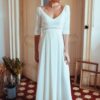 Robe de mariée col V et dos nu fluide de seconde main chez La Sève à Lyon