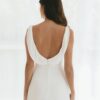 Robe de mariée dos nu boutonné - Lyon La Sève